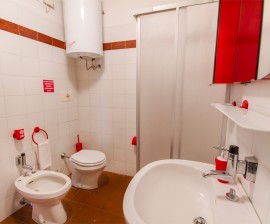 tri__0003_trilocale bagno